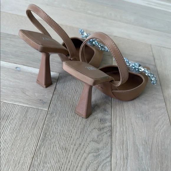 Zara Tan Silver Heels with Crystal Embellishment - Picture 3 of 3